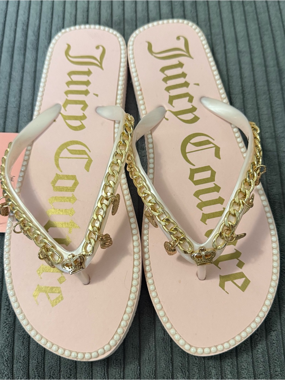 Juicy Couture Pink Flip Flop Sandals with Gold Chain Size 8 NWT